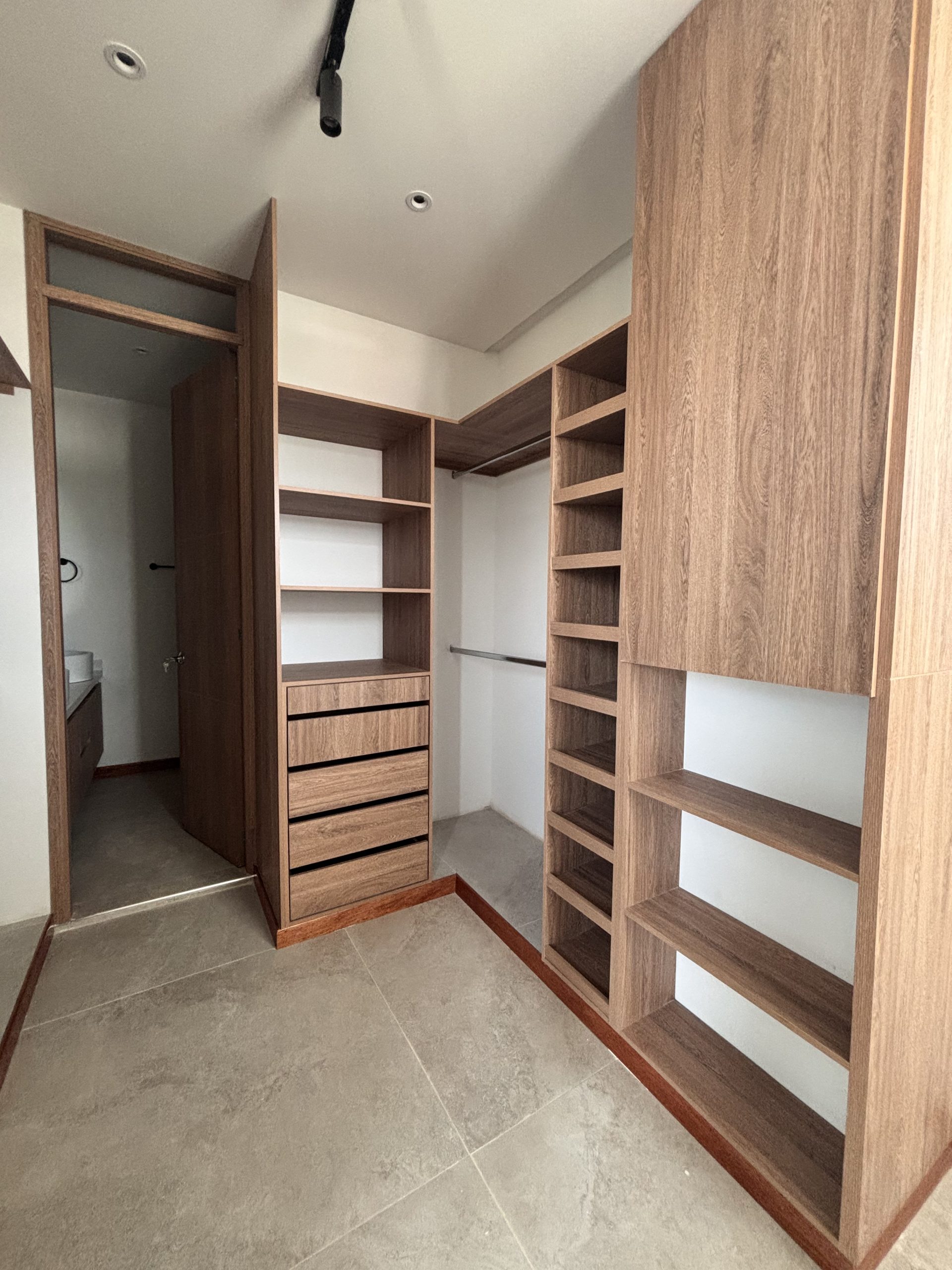 Vestier con organizadores